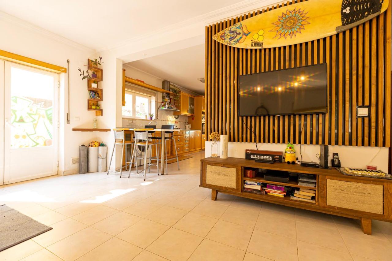 아토우기아다발레이아 Pineapple Surf House 호스텔 외부 사진