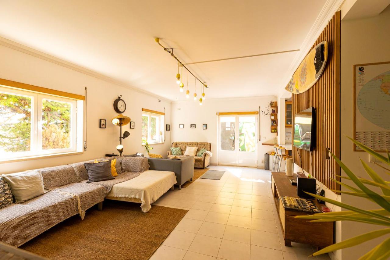아토우기아다발레이아 Pineapple Surf House 호스텔 외부 사진