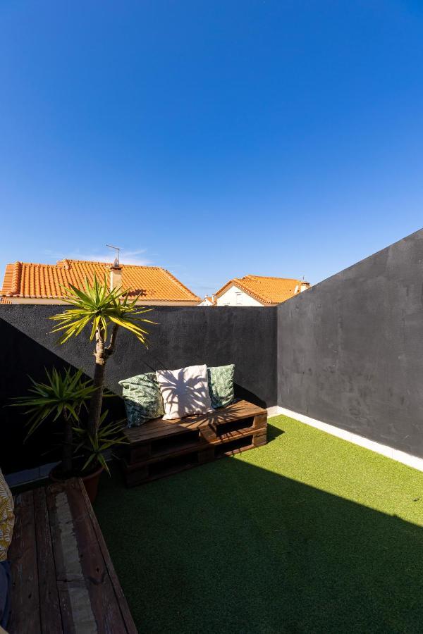아토우기아다발레이아 Pineapple Surf House 호스텔 외부 사진