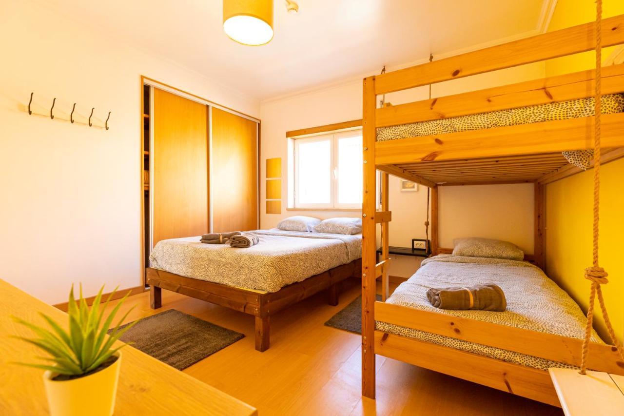 아토우기아다발레이아 Pineapple Surf House 호스텔 외부 사진