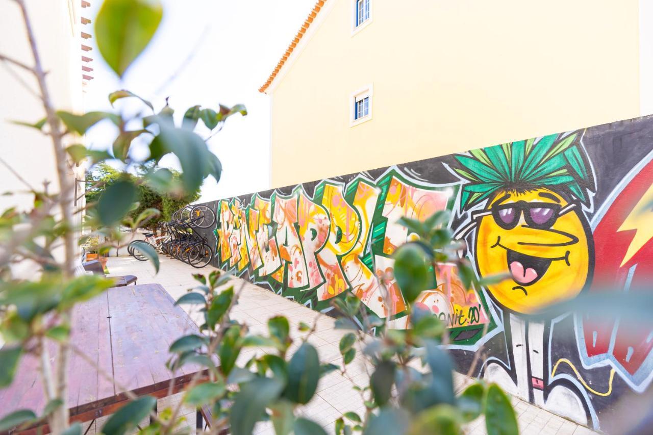 아토우기아다발레이아 Pineapple Surf House 호스텔 외부 사진
