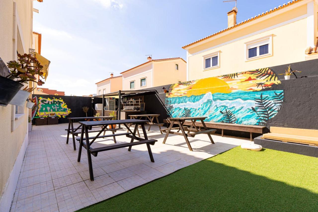 아토우기아다발레이아 Pineapple Surf House 호스텔 외부 사진