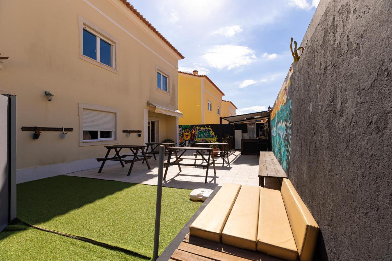 아토우기아다발레이아 Pineapple Surf House 호스텔 외부 사진