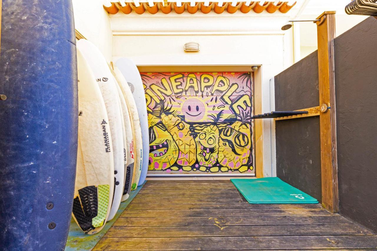 아토우기아다발레이아 Pineapple Surf House 호스텔 외부 사진