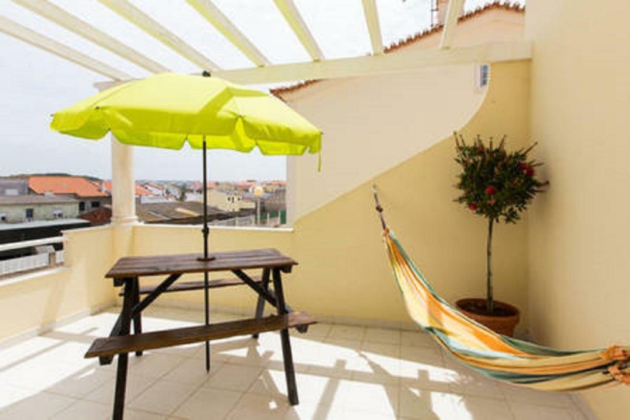 아토우기아다발레이아 Pineapple Surf House 호스텔 외부 사진